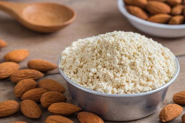 ماسک خانگی بادام